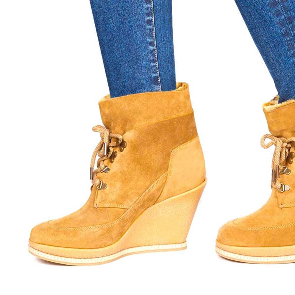 Veronica Beard Mack Wedge Boot 37.5 New in Box Sold out boot